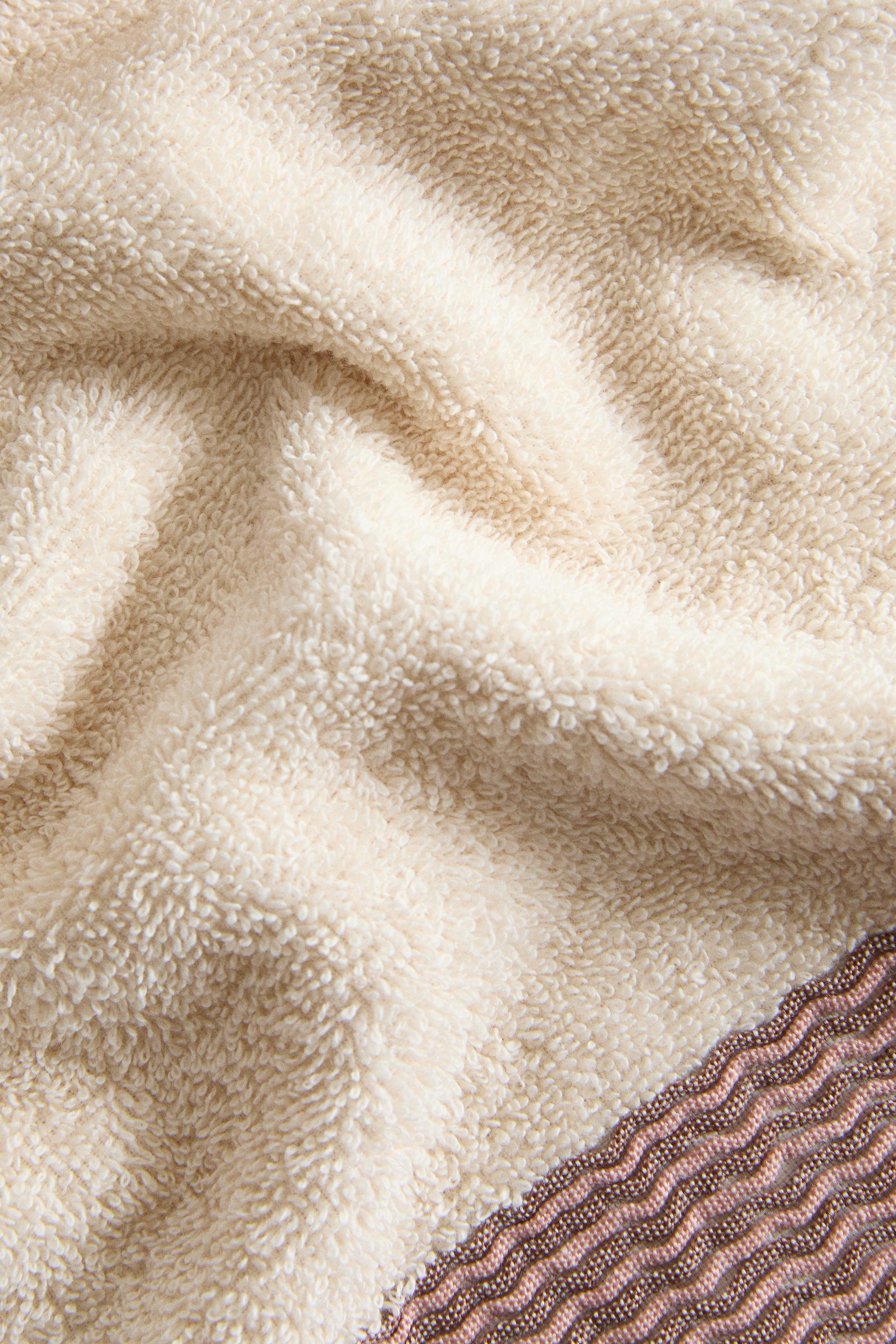 STRIPED VELOUR BATH TOWEL